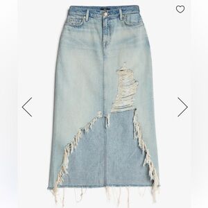 7 for All Mankind Distressed Denim MIDI Skirt in Peaches
Sz 28 NWT